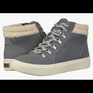 Dr. Scholl’s Grey Boots size 8. New with box.
